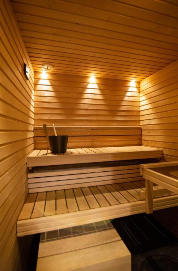 Ettomies II Guest House Akaslompolo Ngoại thất bức ảnh