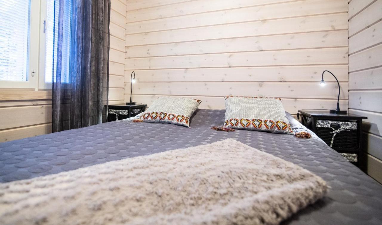 Ettomies II Guest House Akaslompolo Ngoại thất bức ảnh