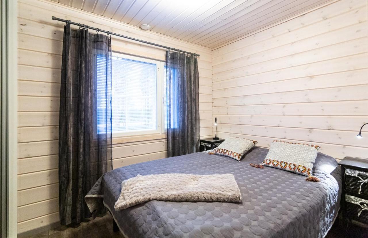 Ettomies II Guest House Akaslompolo Ngoại thất bức ảnh